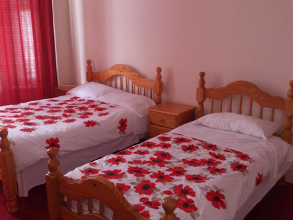 Basic Triple Room